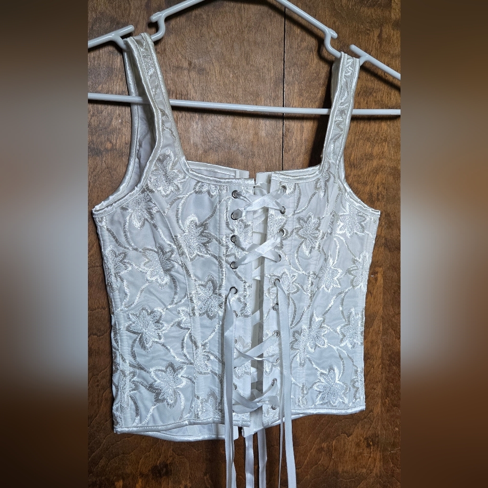 Elegant White Floral Embroidered Lace-Up Corset Top